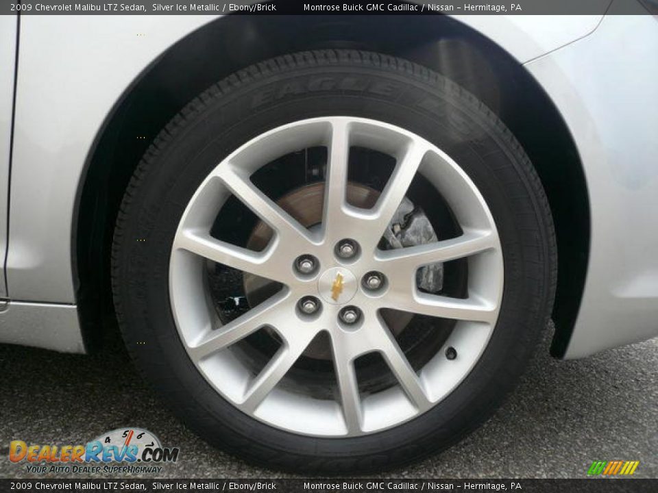 2009 Chevrolet Malibu LTZ Sedan Silver Ice Metallic / Ebony/Brick Photo #30
