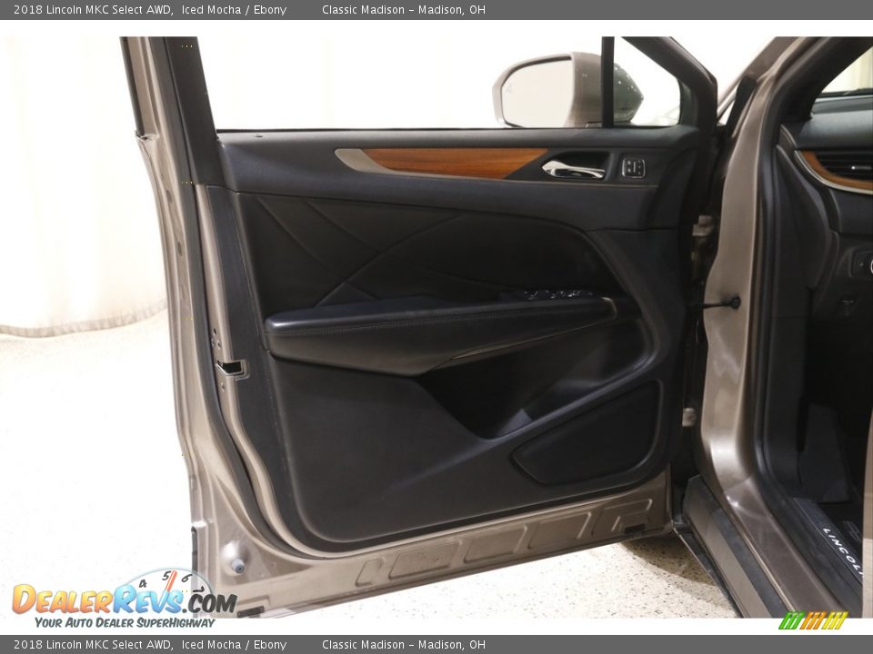 Door Panel of 2018 Lincoln MKC Select AWD Photo #5