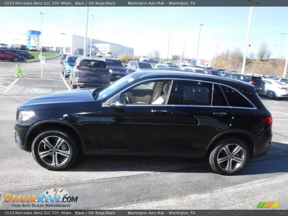 2019 Mercedes-Benz GLC 300 4Matic Black / Silk Beige/Black Photo #7