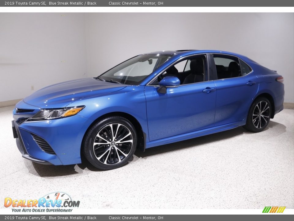 2019 Toyota Camry SE Blue Streak Metallic / Black Photo #3