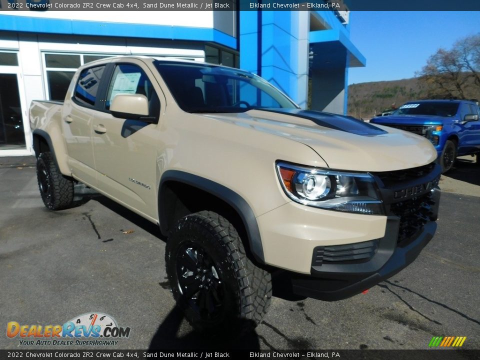 Front 3/4 View of 2022 Chevrolet Colorado ZR2 Crew Cab 4x4 Photo #1