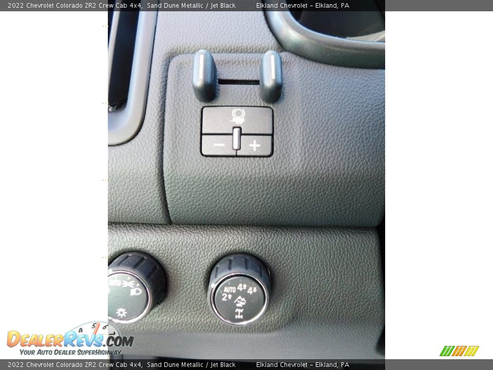 Controls of 2022 Chevrolet Colorado ZR2 Crew Cab 4x4 Photo #27