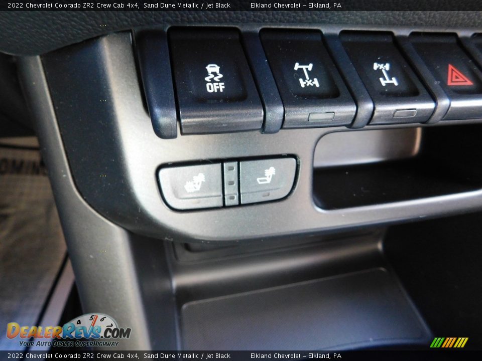 Controls of 2022 Chevrolet Colorado ZR2 Crew Cab 4x4 Photo #36