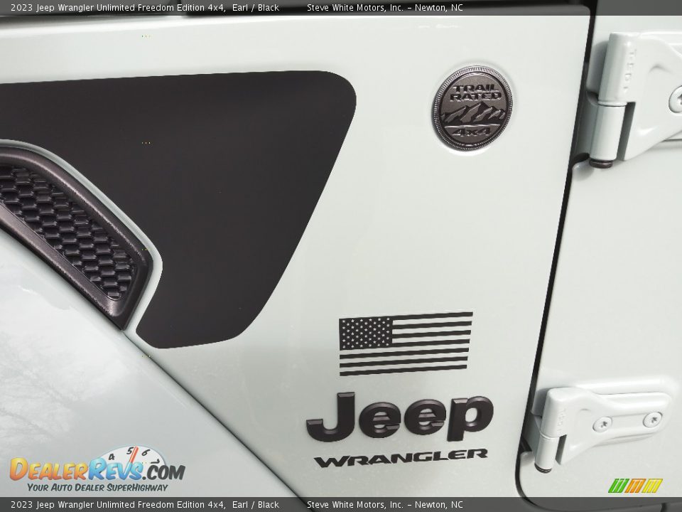 2023 Jeep Wrangler Unlimited Freedom Edition 4x4 Logo Photo #9