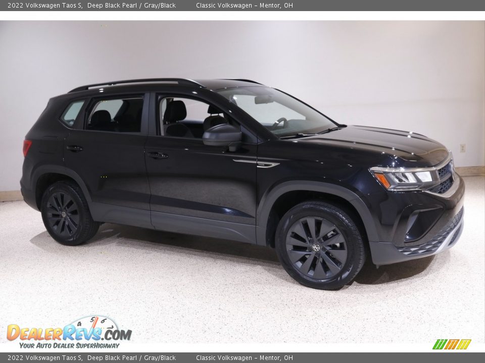 2022 Volkswagen Taos S Deep Black Pearl / Gray/Black Photo #1