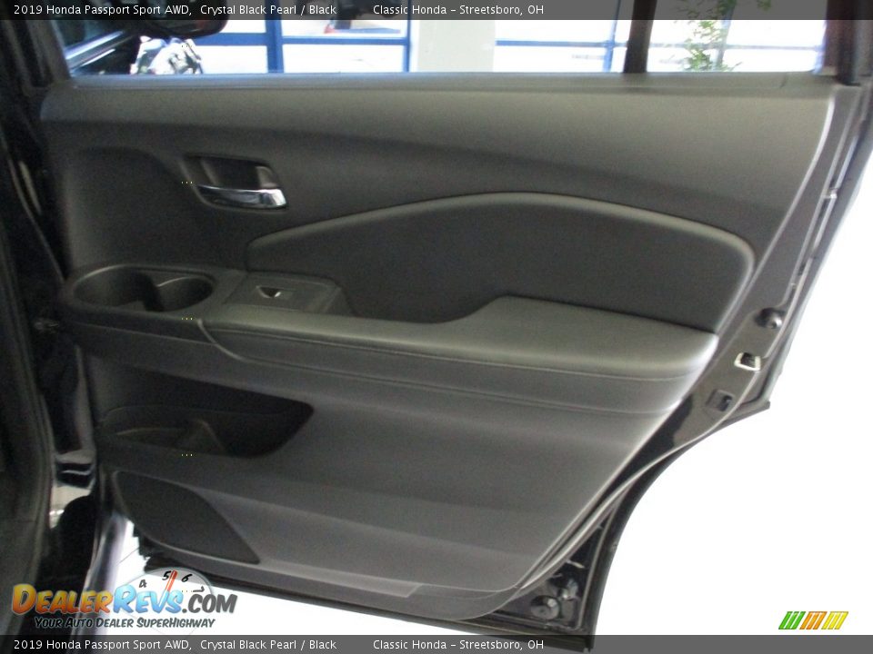 2019 Honda Passport Sport AWD Crystal Black Pearl / Black Photo #17