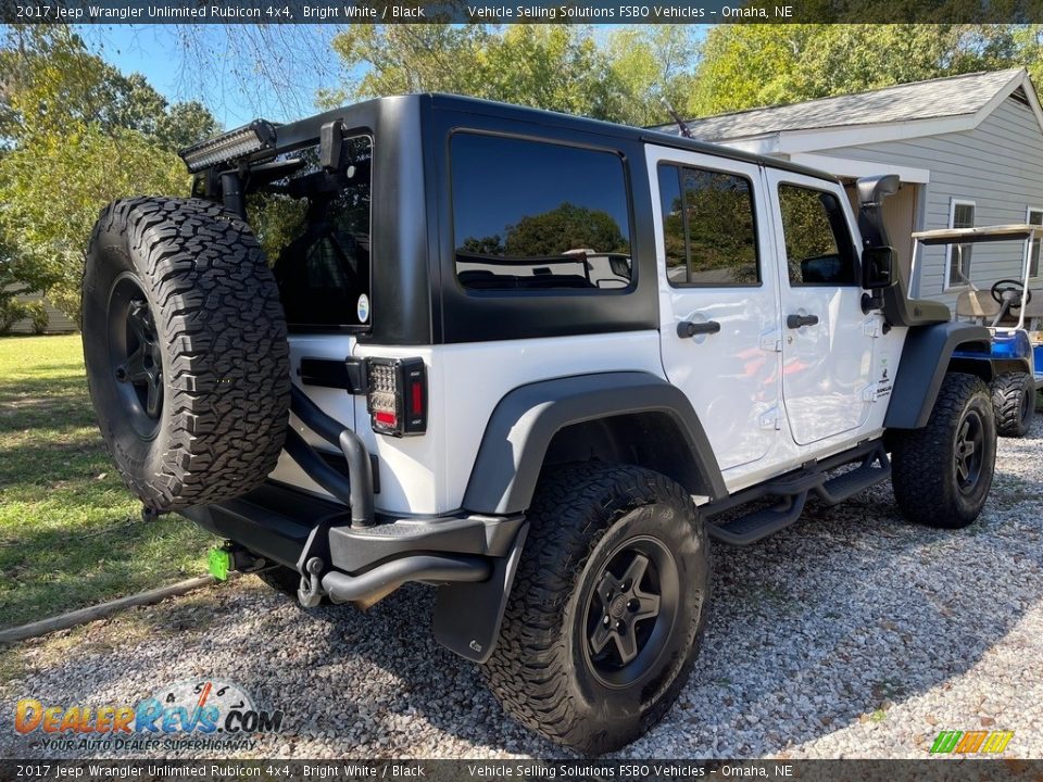 2017 Jeep Wrangler Unlimited Rubicon 4x4 Bright White / Black Photo #7