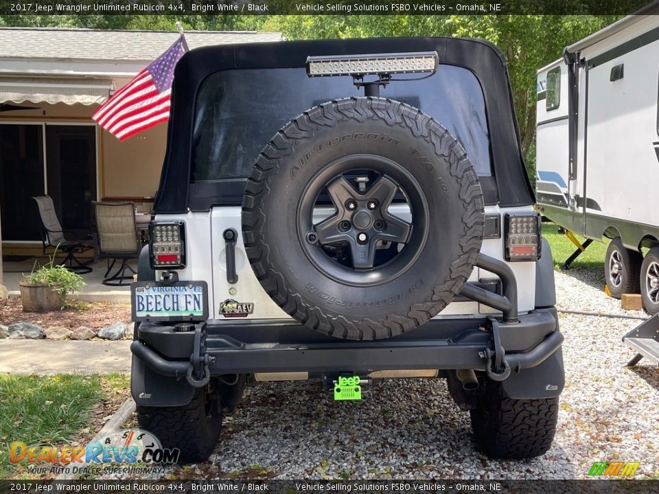 2017 Jeep Wrangler Unlimited Rubicon 4x4 Bright White / Black Photo #11