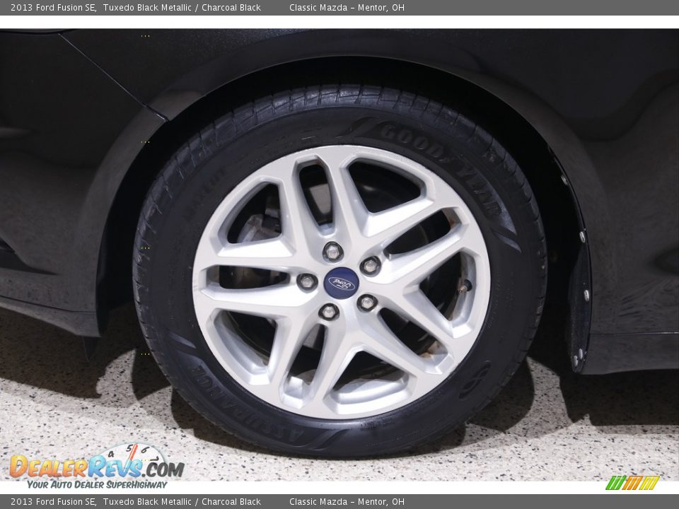 2013 Ford Fusion SE Tuxedo Black Metallic / Charcoal Black Photo #19