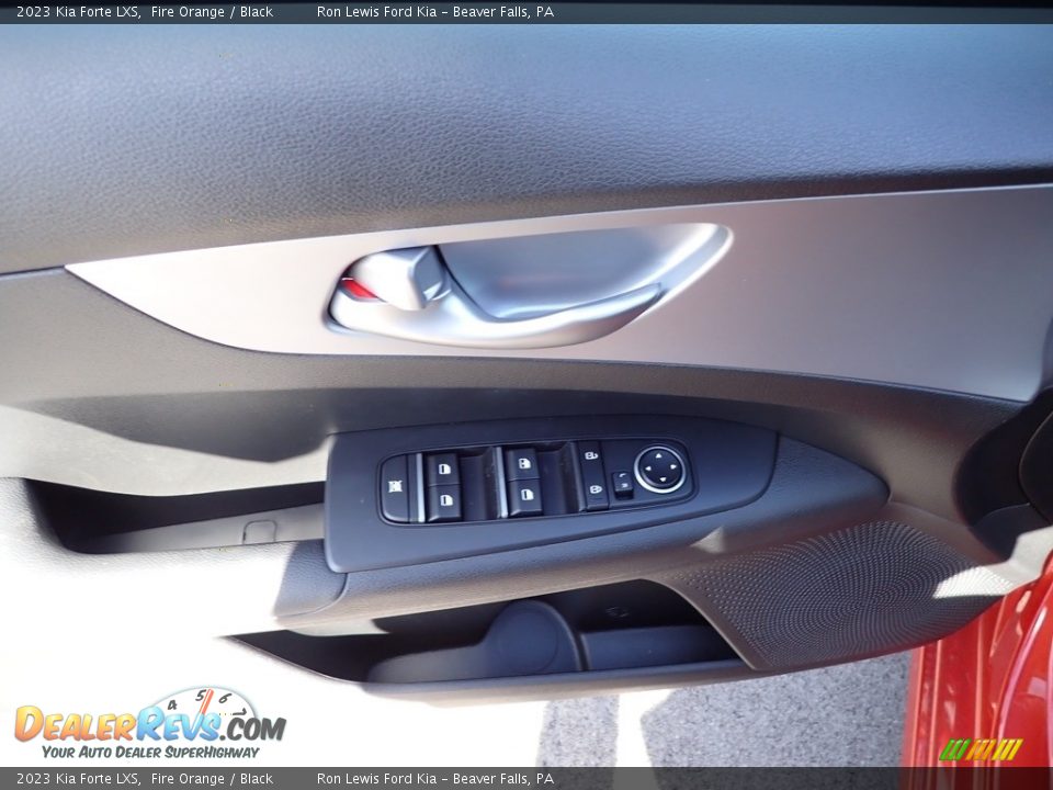 2023 Kia Forte LXS Fire Orange / Black Photo #15
