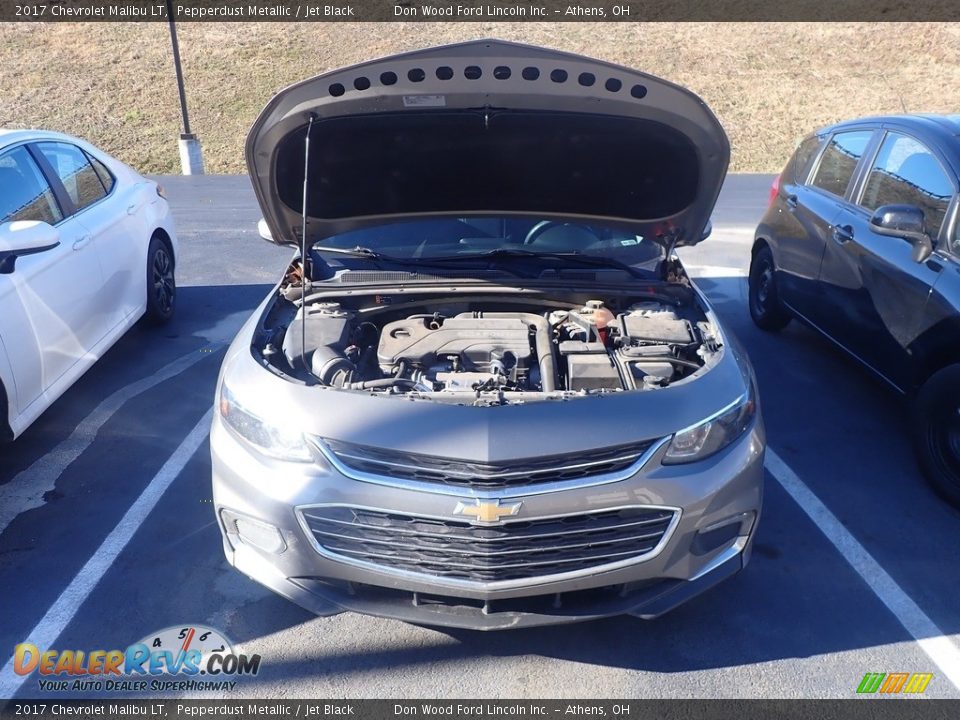 2017 Chevrolet Malibu LT Pepperdust Metallic / Jet Black Photo #4