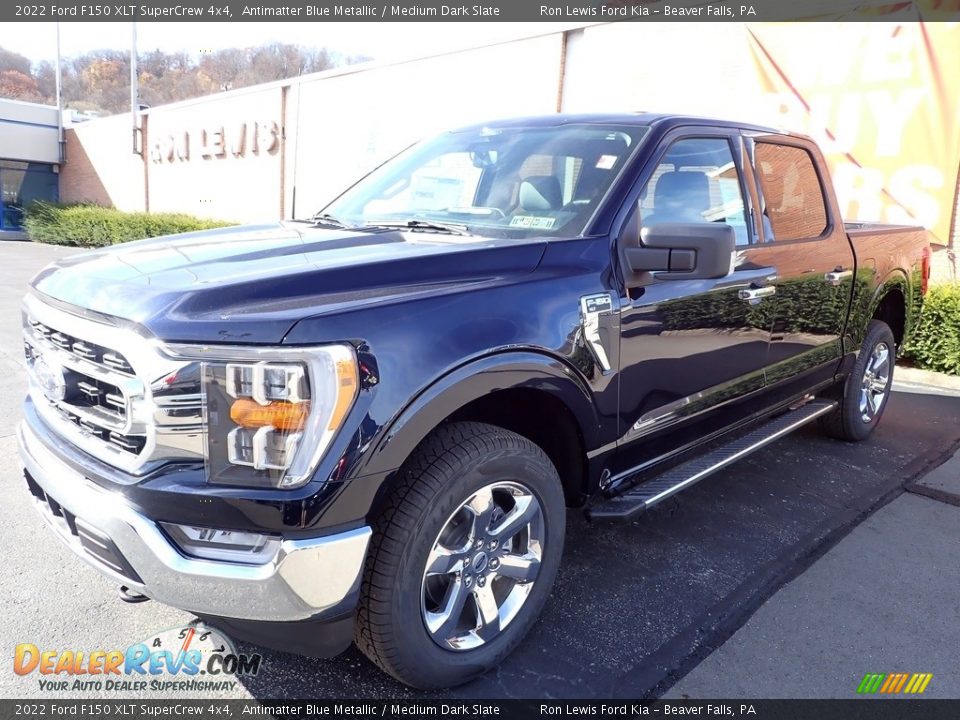 2022 Ford F150 XLT SuperCrew 4x4 Antimatter Blue Metallic / Medium Dark Slate Photo #4