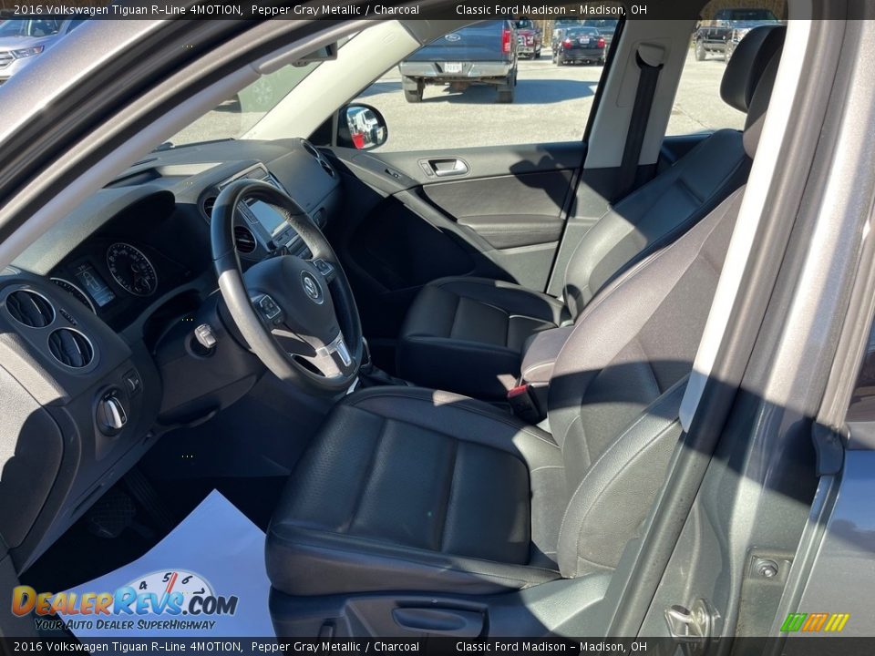 Front Seat of 2016 Volkswagen Tiguan R-Line 4MOTION Photo #11