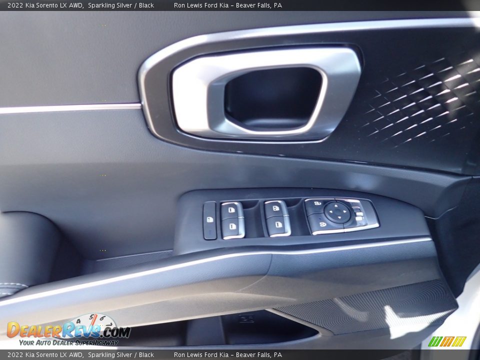 2022 Kia Sorento LX AWD Sparkling Silver / Black Photo #15