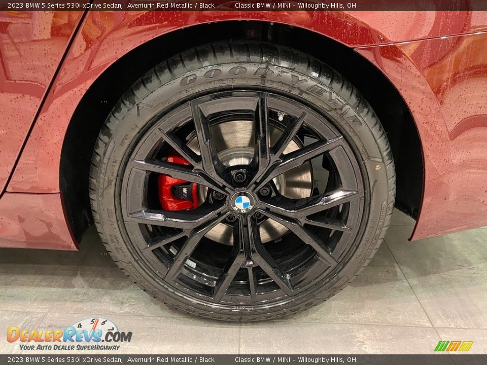 2023 BMW 5 Series 530i xDrive Sedan Aventurin Red Metallic / Black Photo #3