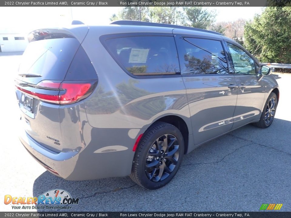 2022 Chrysler Pacifica Limited AWD Ceramic Gray / Black Photo #5