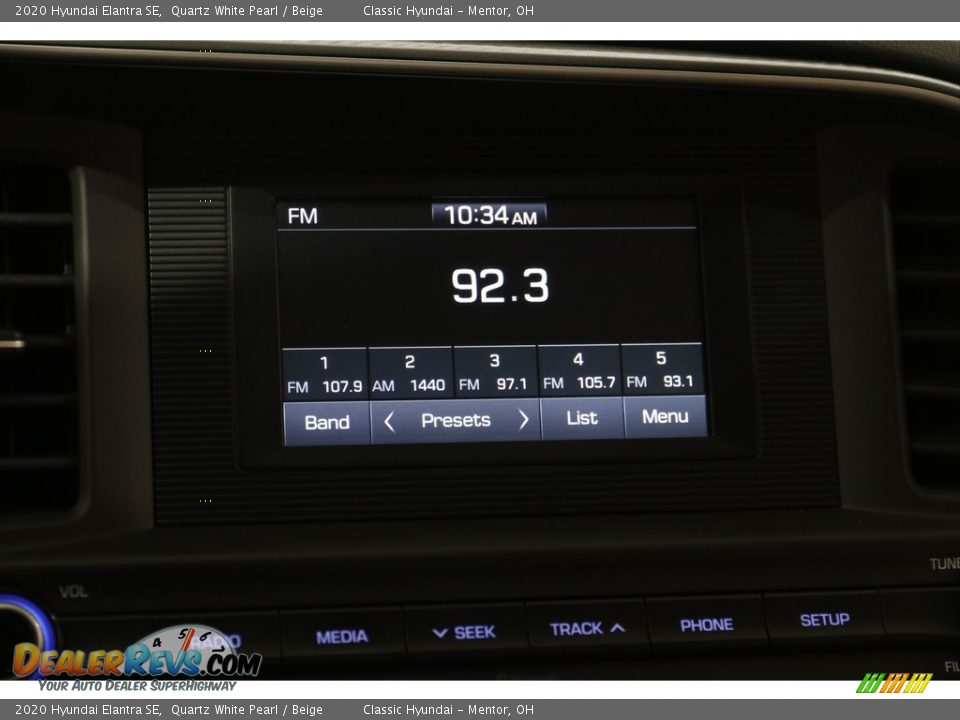 2020 Hyundai Elantra SE Quartz White Pearl / Beige Photo #10