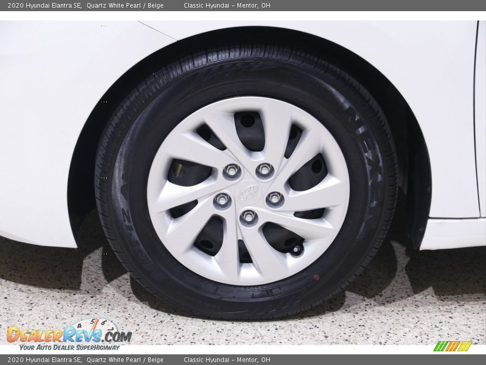 2020 Hyundai Elantra SE Quartz White Pearl / Beige Photo #20