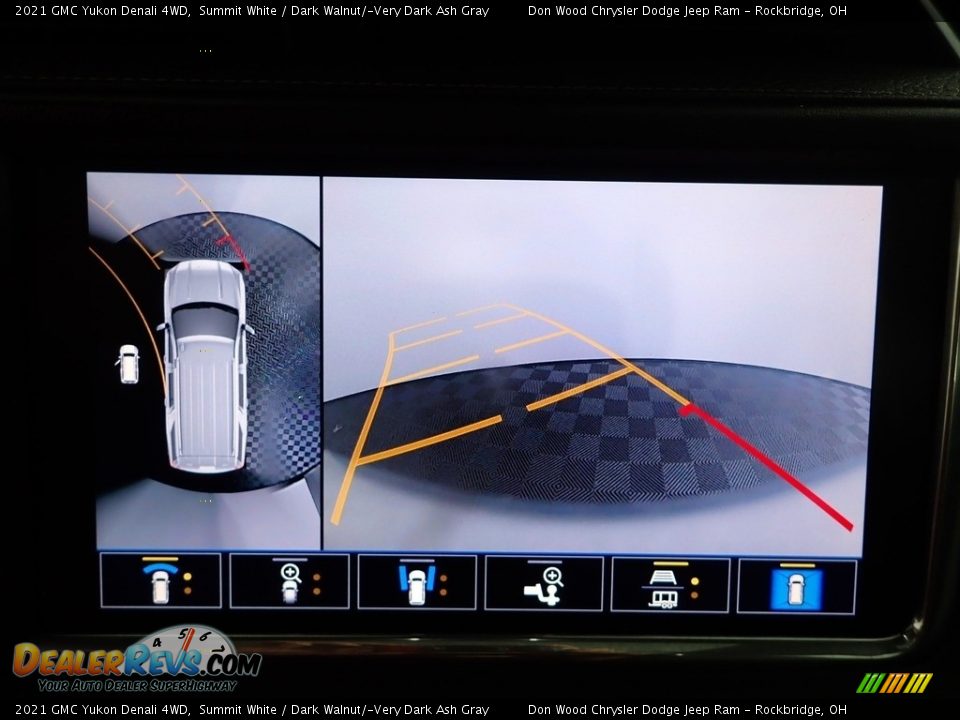 2021 GMC Yukon Denali 4WD Summit White / Dark Walnut/­Very Dark Ash Gray Photo #4