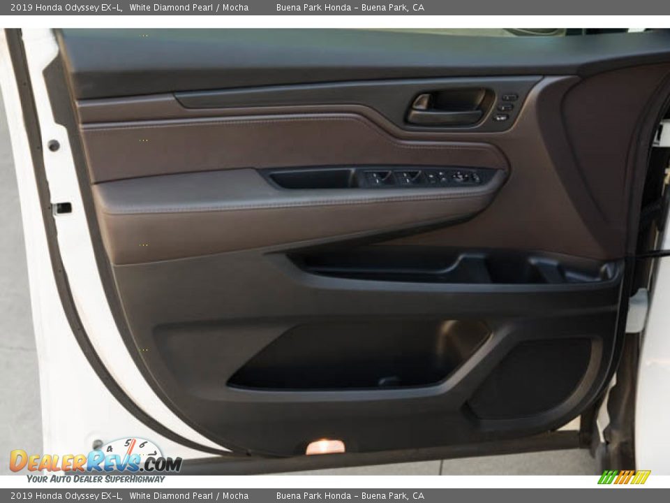 2019 Honda Odyssey EX-L White Diamond Pearl / Mocha Photo #33