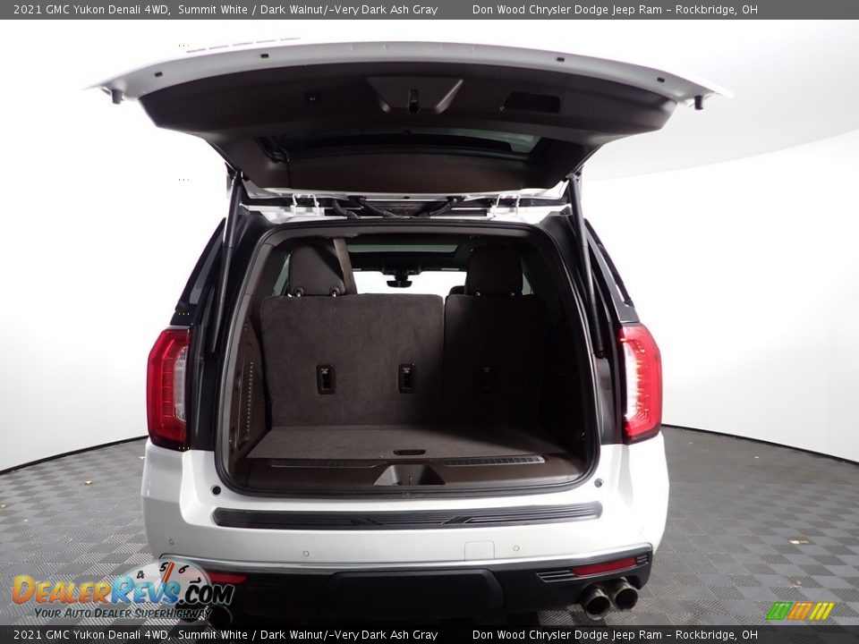 2021 GMC Yukon Denali 4WD Summit White / Dark Walnut/­Very Dark Ash Gray Photo #12