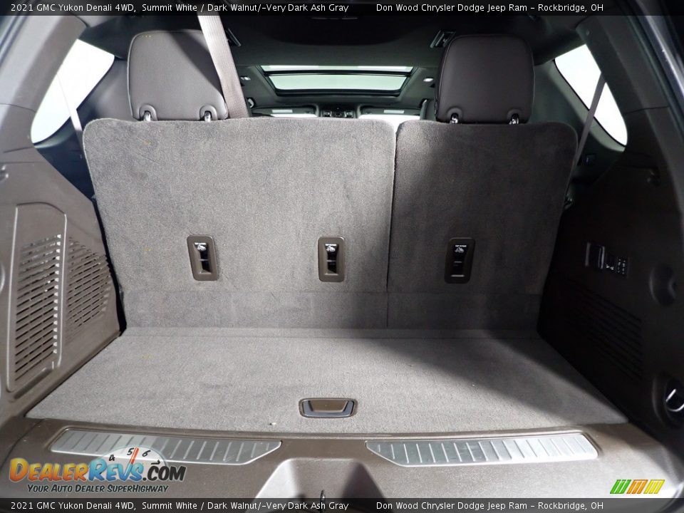2021 GMC Yukon Denali 4WD Summit White / Dark Walnut/­Very Dark Ash Gray Photo #13
