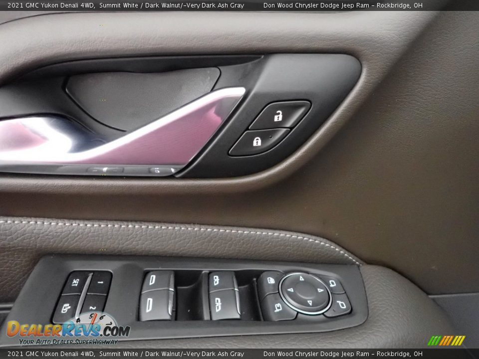 2021 GMC Yukon Denali 4WD Summit White / Dark Walnut/­Very Dark Ash Gray Photo #16