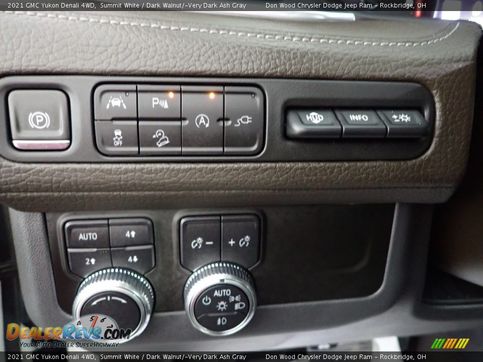 2021 GMC Yukon Denali 4WD Summit White / Dark Walnut/­Very Dark Ash Gray Photo #19
