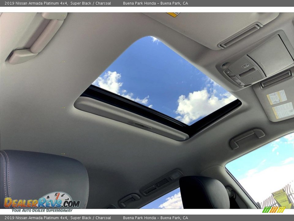 Sunroof of 2019 Nissan Armada Platinum 4x4 Photo #22