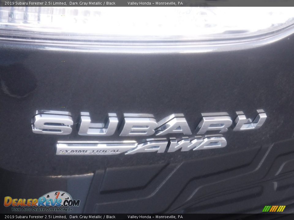 2019 Subaru Forester 2.5i Limited Dark Gray Metallic / Black Photo #11