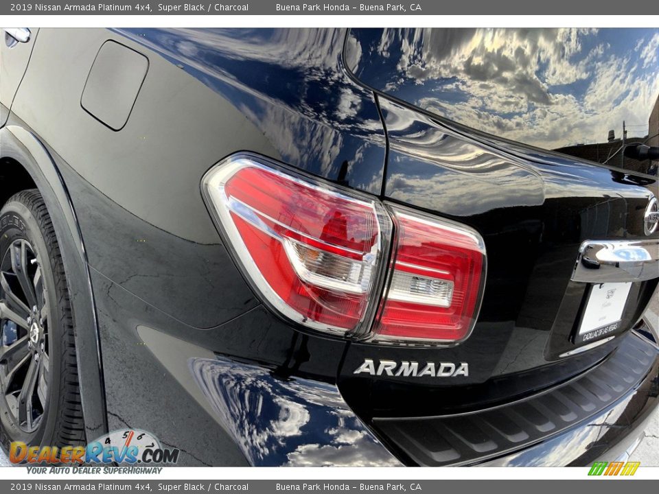 2019 Nissan Armada Platinum 4x4 Super Black / Charcoal Photo #31
