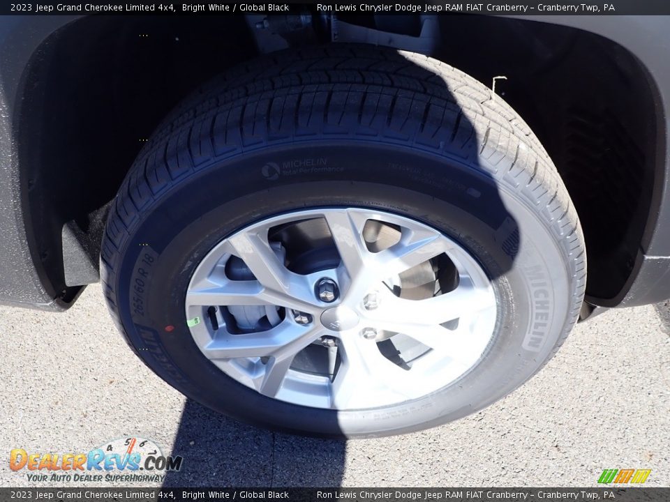 2023 Jeep Grand Cherokee Limited 4x4 Bright White / Global Black Photo #8
