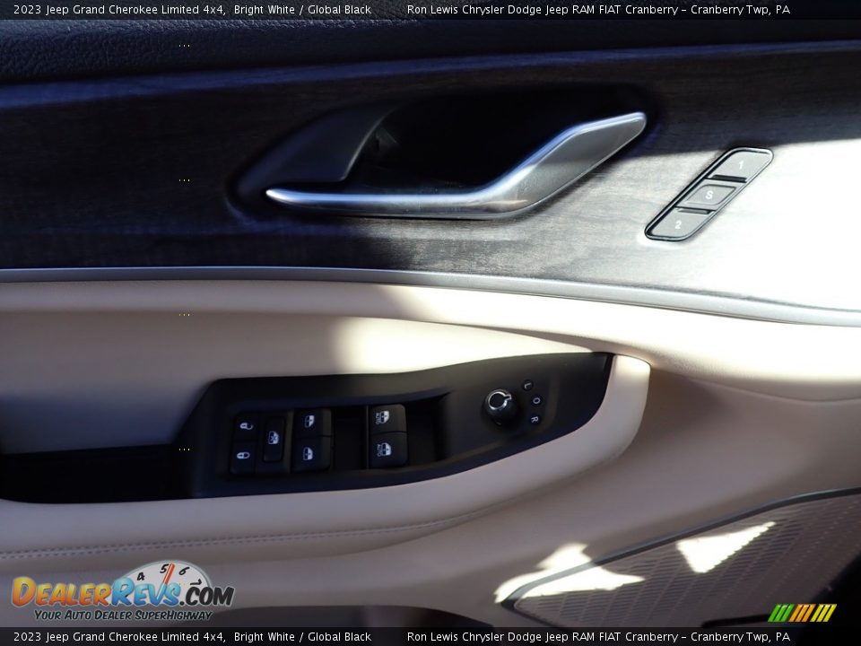 2023 Jeep Grand Cherokee Limited 4x4 Bright White / Global Black Photo #16