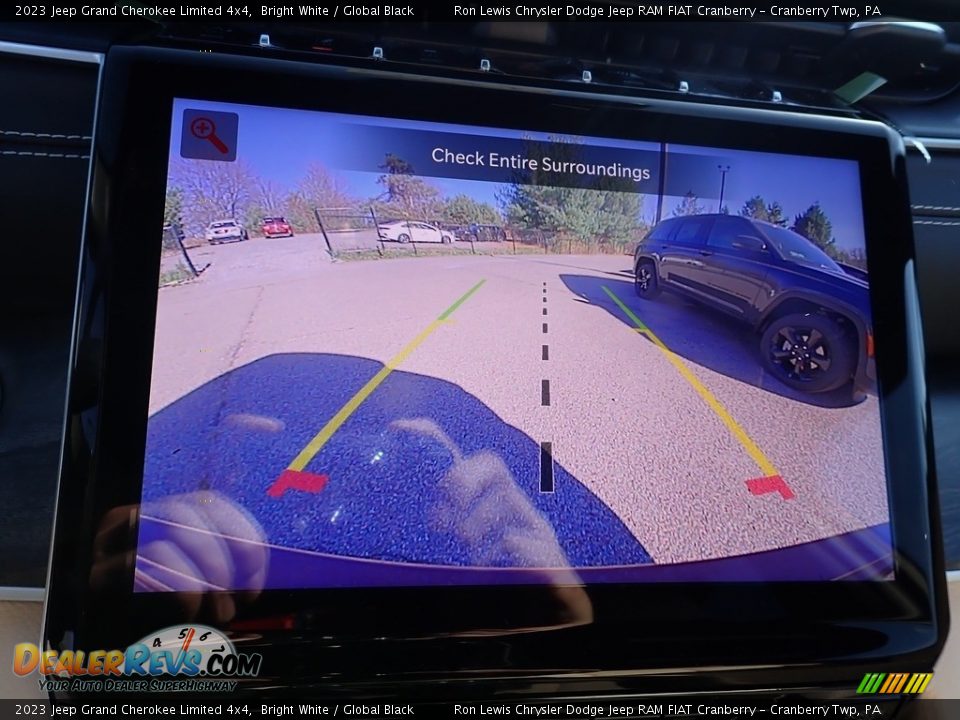 2023 Jeep Grand Cherokee Limited 4x4 Bright White / Global Black Photo #19