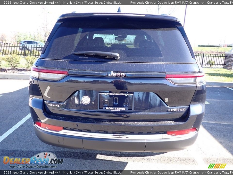 2023 Jeep Grand Cherokee Limited 4x4 Midnight Sky / Wicker Beige/Global Black Photo #5