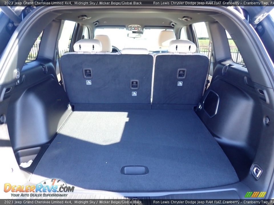 2023 Jeep Grand Cherokee Limited 4x4 Midnight Sky / Wicker Beige/Global Black Photo #7
