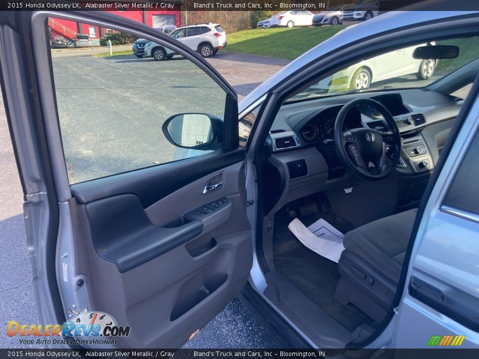 2015 Honda Odyssey LX Alabaster Silver Metallic / Gray Photo #9