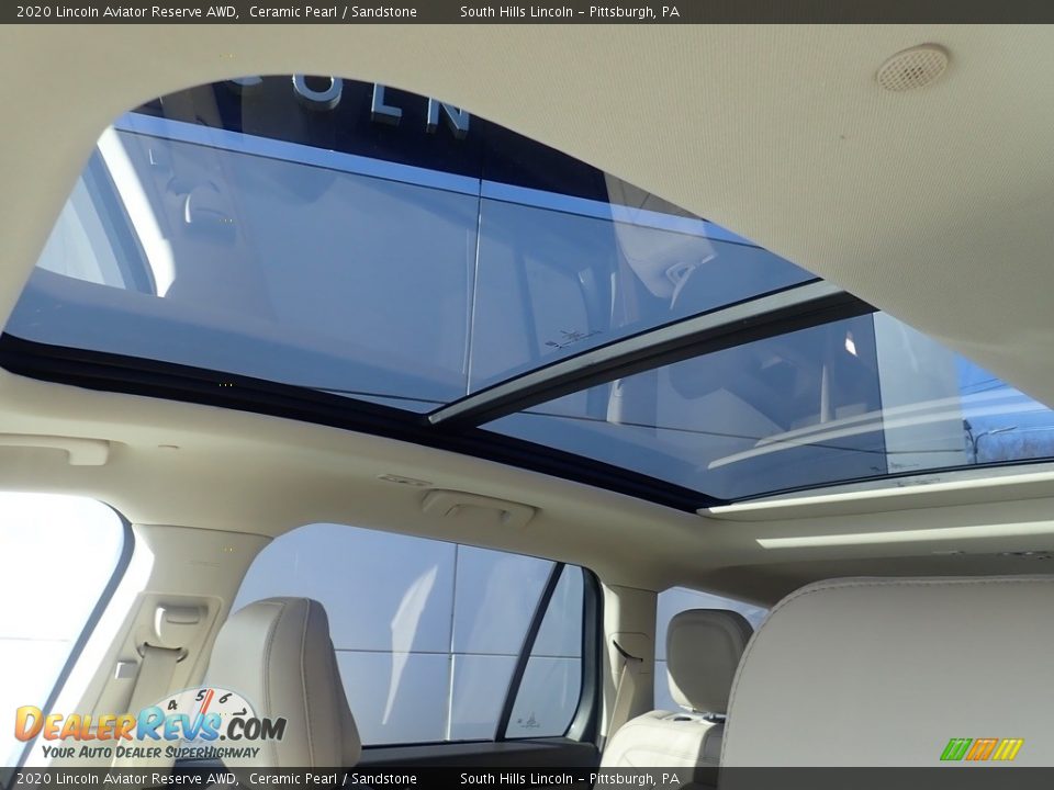 Sunroof of 2020 Lincoln Aviator Reserve AWD Photo #20