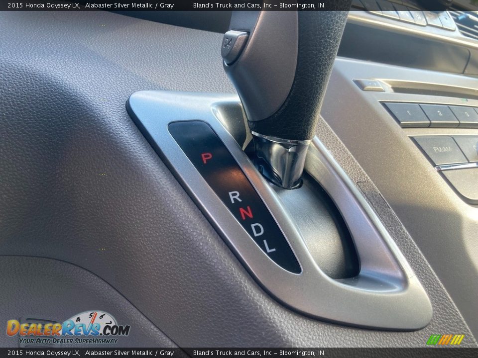 2015 Honda Odyssey LX Alabaster Silver Metallic / Gray Photo #27