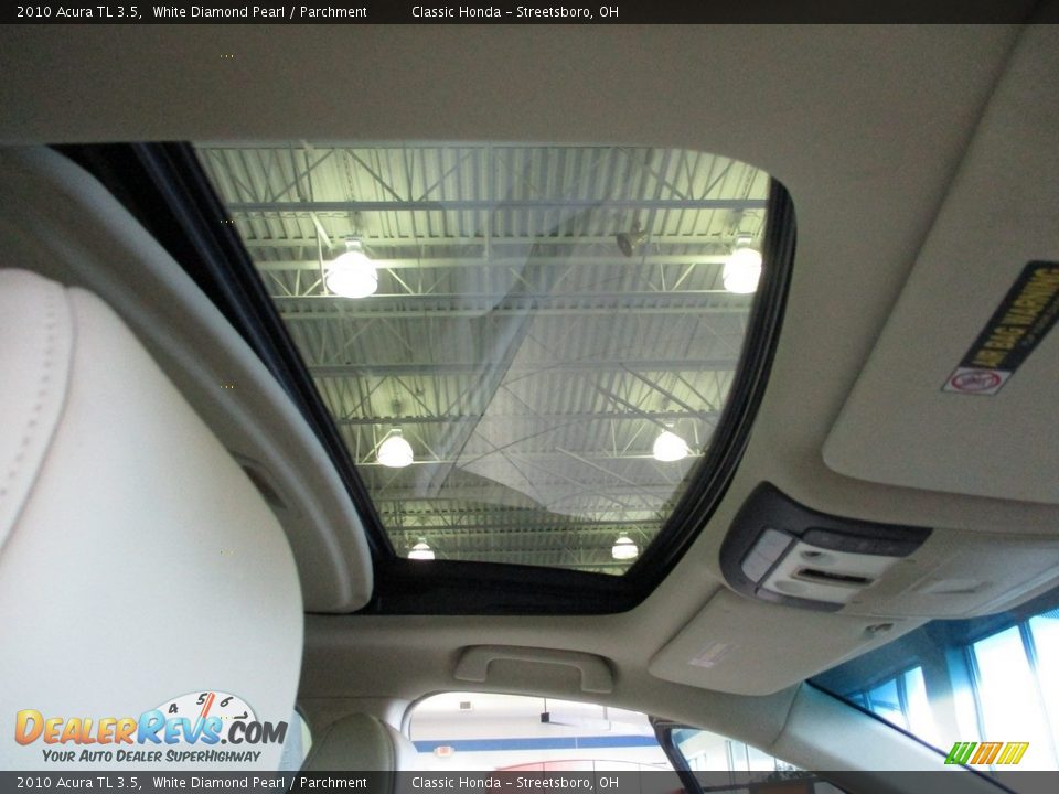 2010 Acura TL 3.5 White Diamond Pearl / Parchment Photo #17