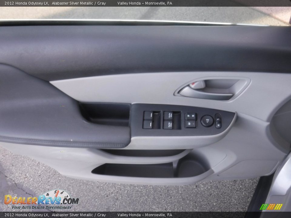 2012 Honda Odyssey LX Alabaster Silver Metallic / Gray Photo #10