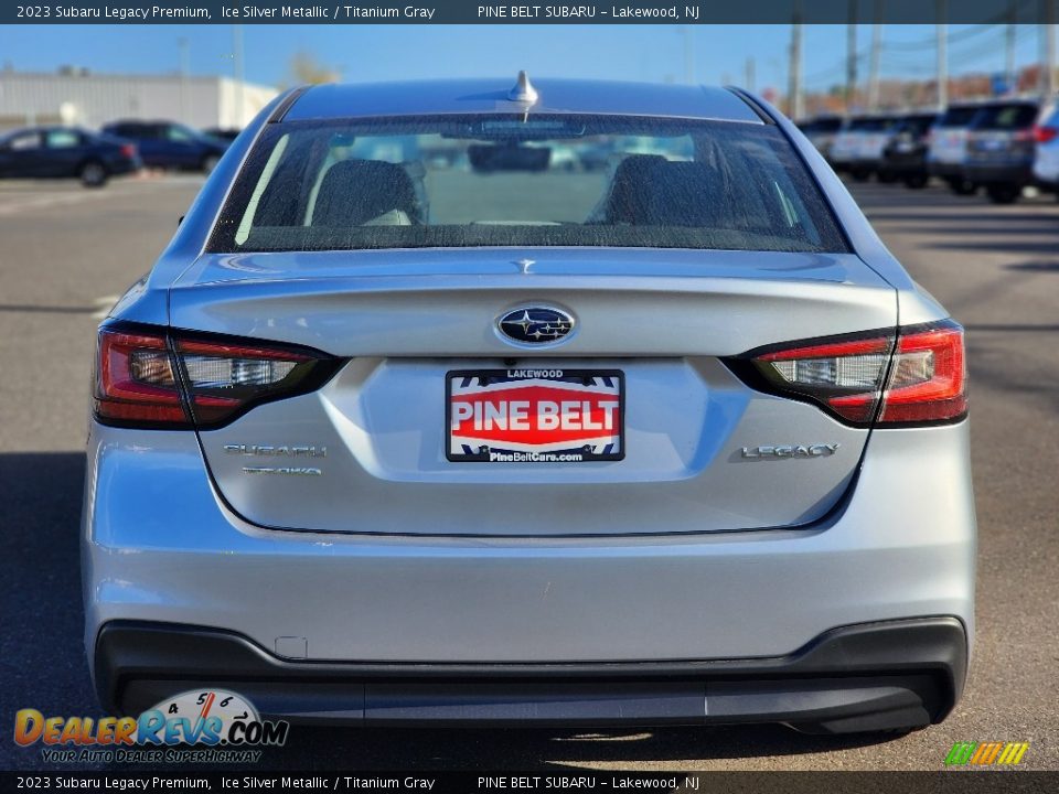 2023 Subaru Legacy Premium Ice Silver Metallic / Titanium Gray Photo #5