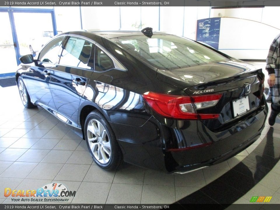 2019 Honda Accord LX Sedan Crystal Black Pearl / Black Photo #9