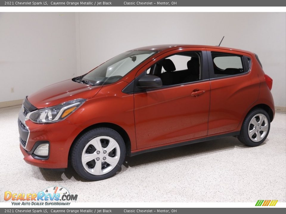 Front 3/4 View of 2021 Chevrolet Spark LS Photo #3