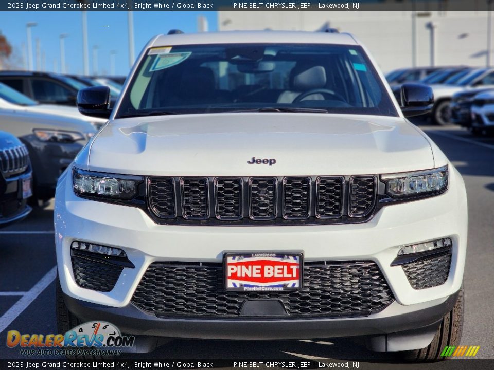 2023 Jeep Grand Cherokee Limited 4x4 Bright White / Global Black Photo #2