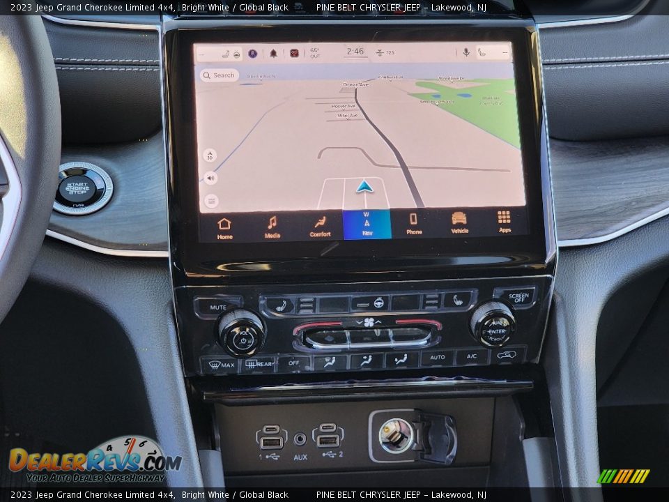 2023 Jeep Grand Cherokee Limited 4x4 Bright White / Global Black Photo #8