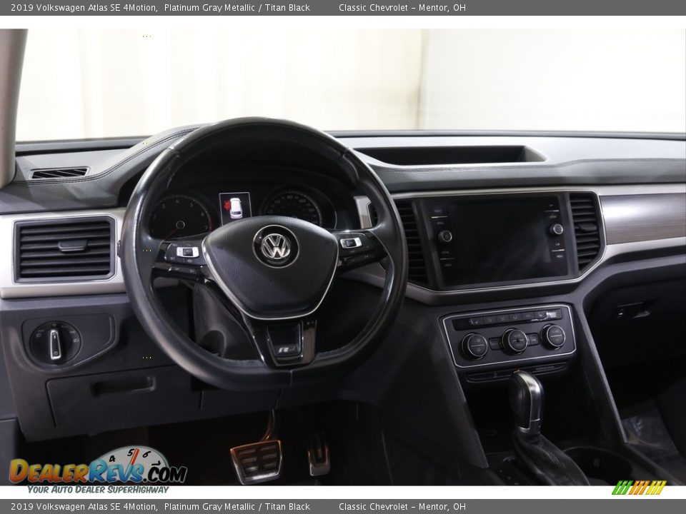 Dashboard of 2019 Volkswagen Atlas SE 4Motion Photo #6