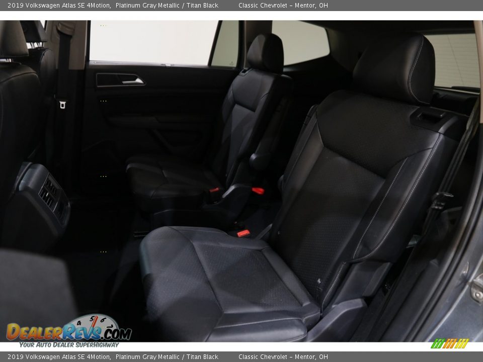 Rear Seat of 2019 Volkswagen Atlas SE 4Motion Photo #17
