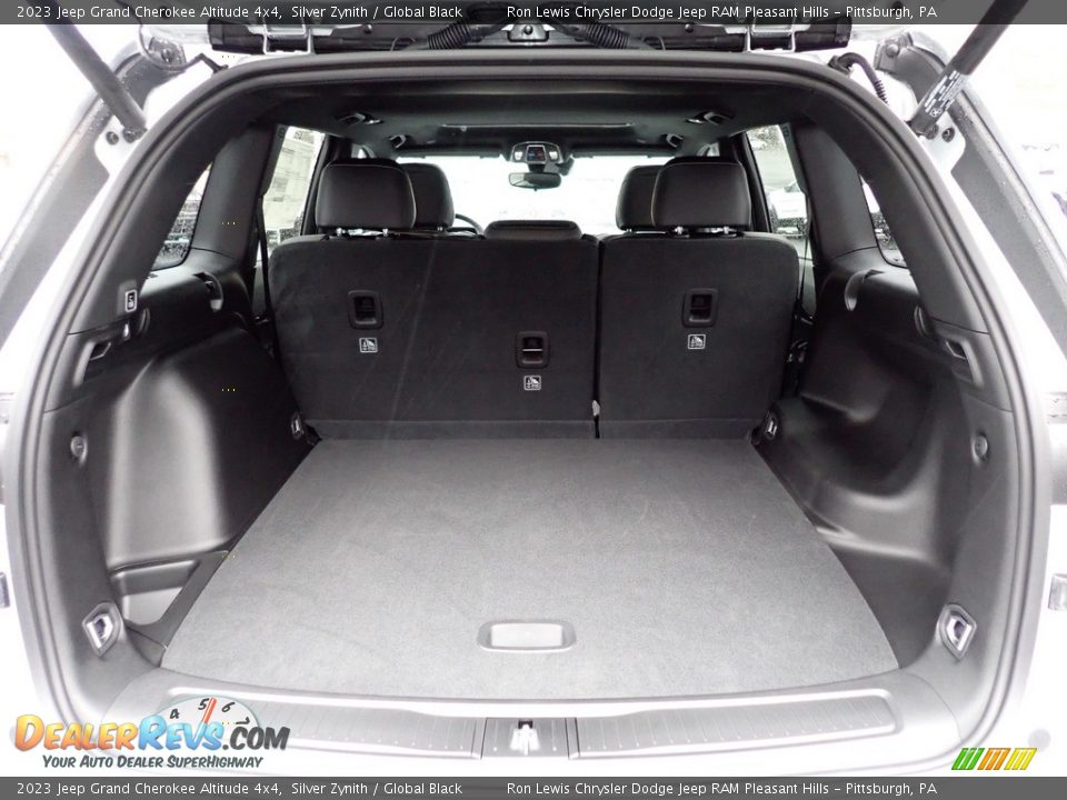 2023 Jeep Grand Cherokee Altitude 4x4 Trunk Photo #5