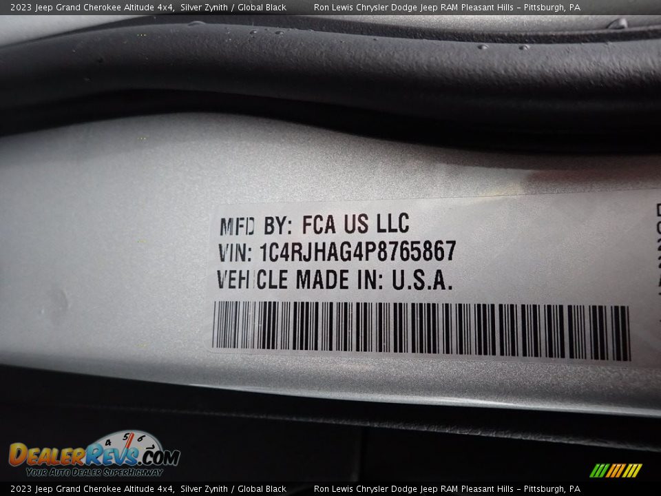 2023 Jeep Grand Cherokee Altitude 4x4 Silver Zynith / Global Black Photo #14